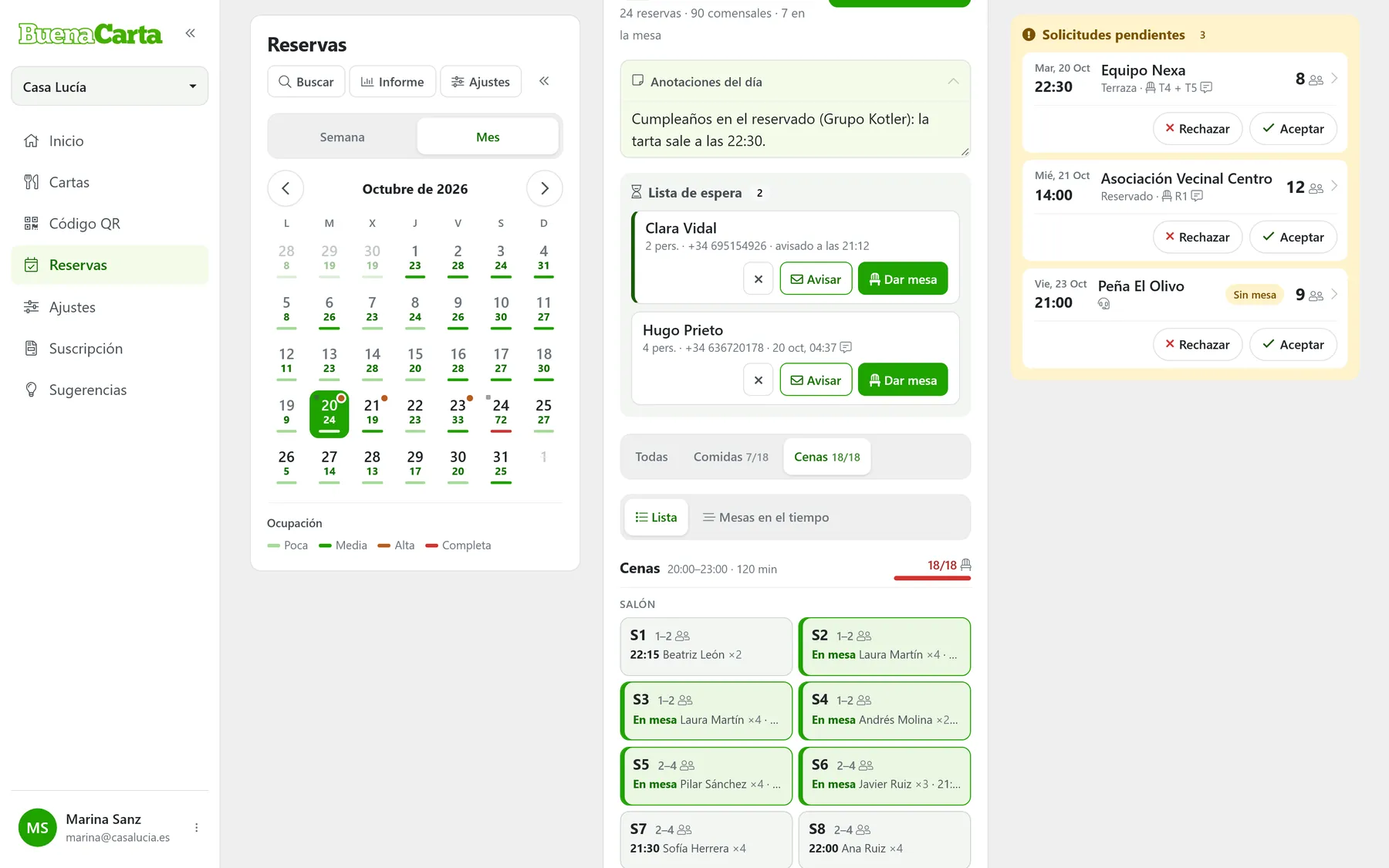 BuenaCarta booking diary on a computer with the dinner table plan